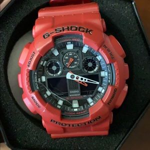 Men’s g-shock watch